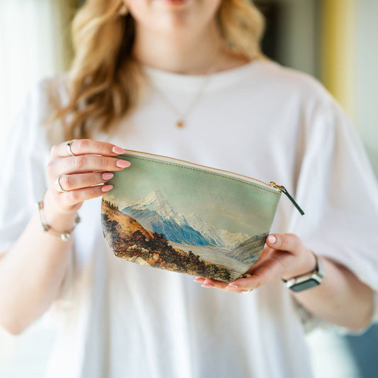 Pouch - Old Masters Mt. Cook