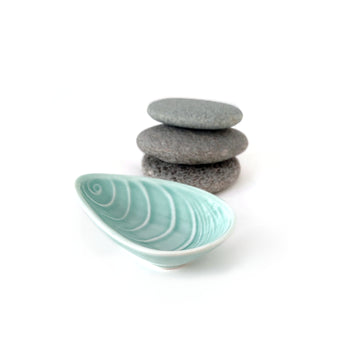 Jo Luping Small Mussel Dish - Aqua