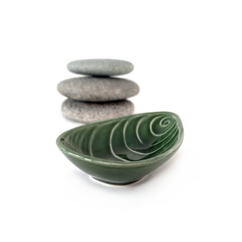 Jo Luping Small Mussel Dish - Green