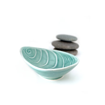 Jo Luping Medium Mussel Dish - Aqua